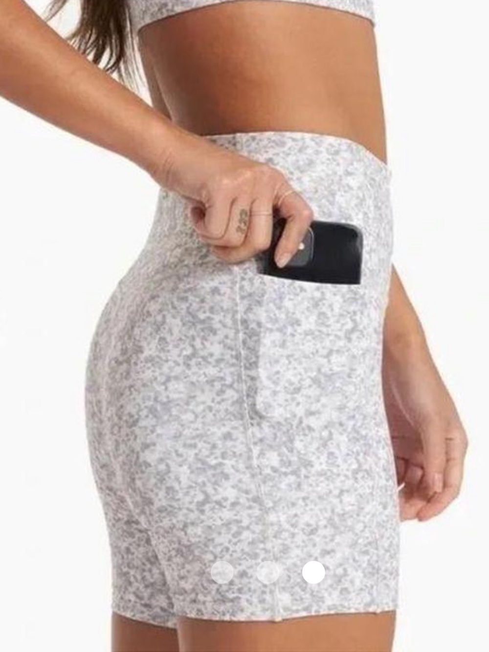 VUORI Studio Pocket Short 5” Light Micro Mini Camo